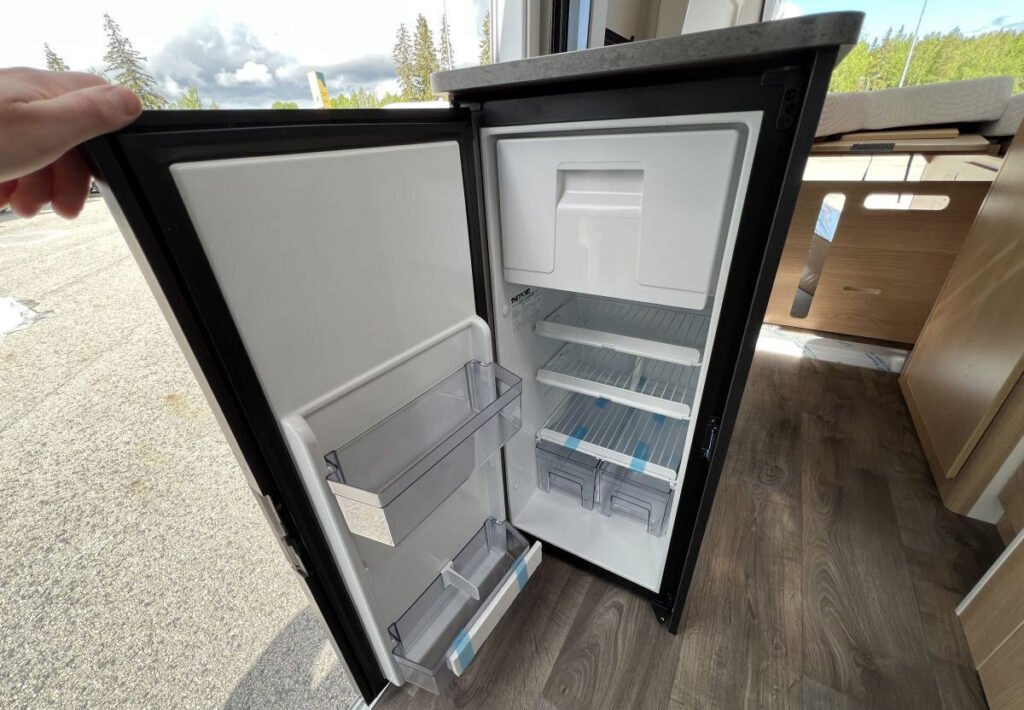 SUNLIGHT_CLIFF_640_10