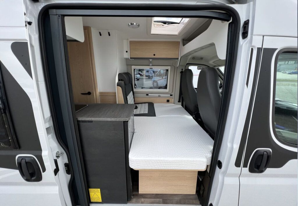 SUNLIGHT_CLIFF_640_3