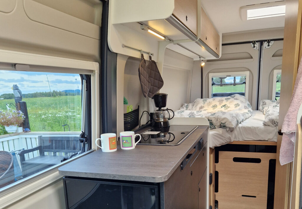 SUNLIGHT_CLIFF_640_8